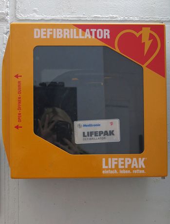 AED im Eastgate BMZ
